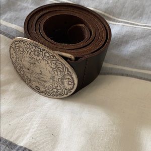 Women’s brown leather belt